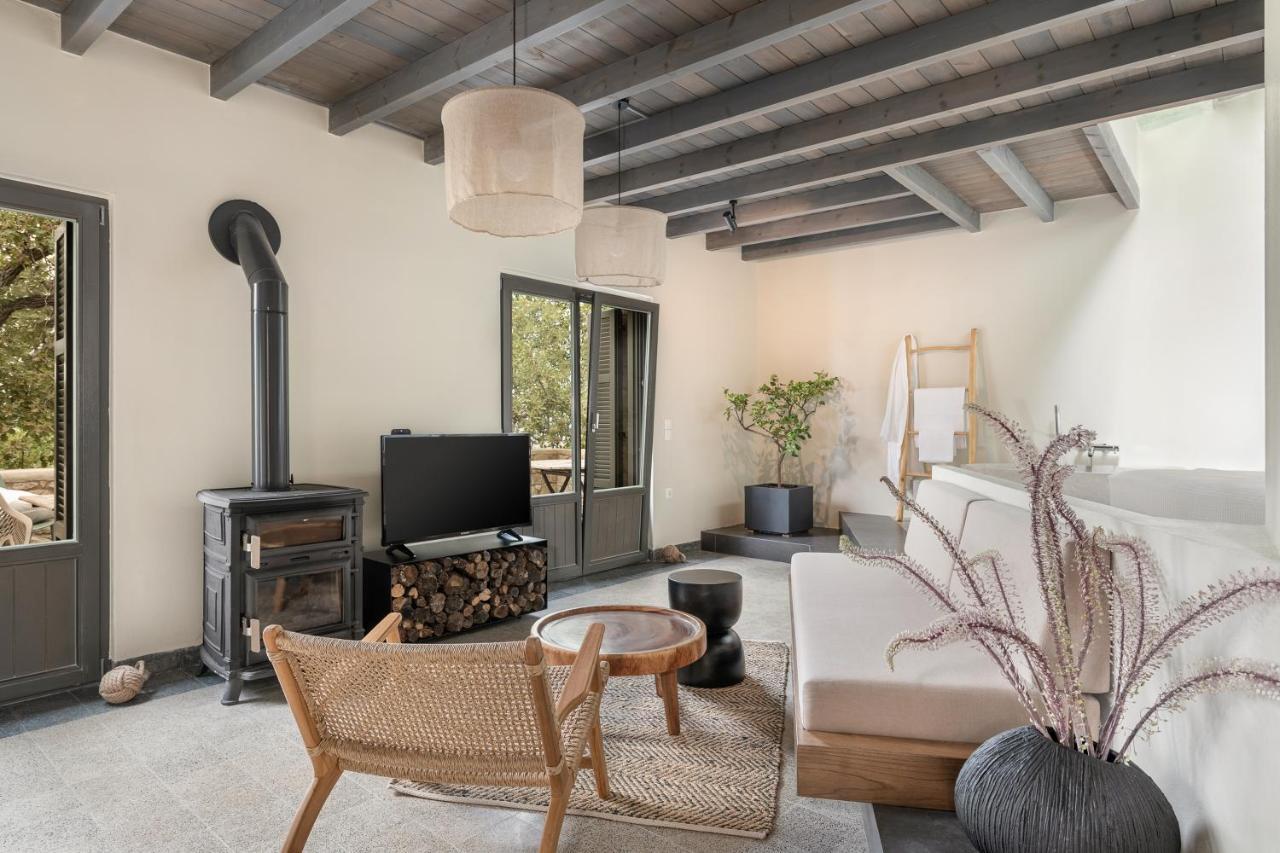 Velanis Ηouse, Style Into Nature - Secluded Киссамос Экстерьер фото